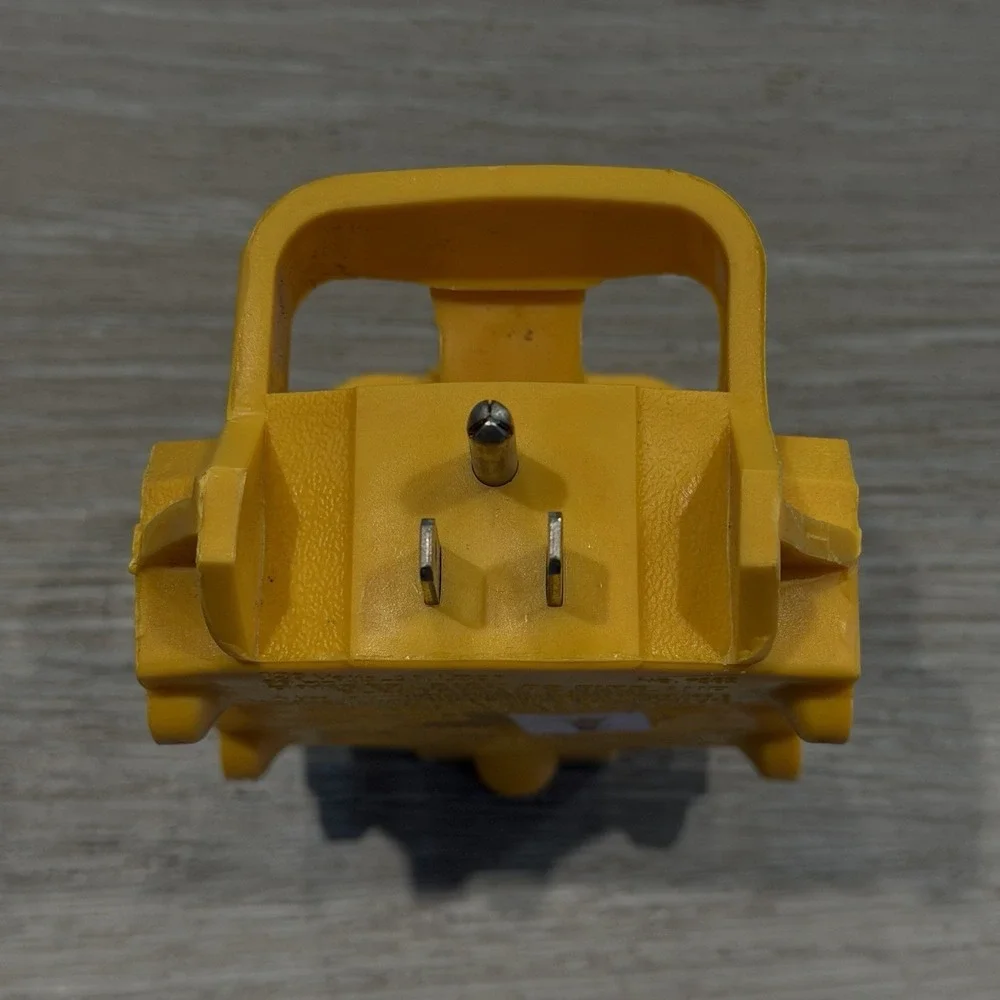 Woods 7362 5 Female Plug 1 Male Plug 125V 15 A